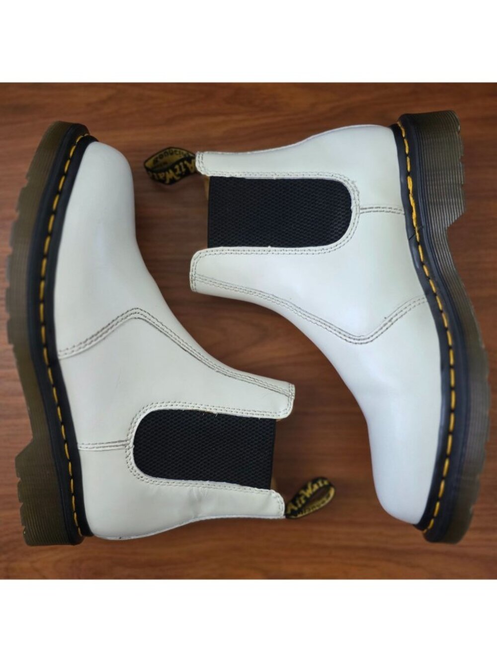Dr. Martens 2976 White Chelsea Slip-On Classic Style Boots Smooth Leather M6/W7 - Picture 4 of 13